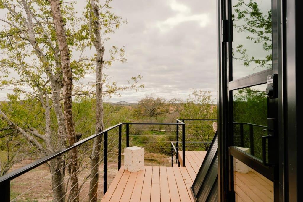 The Pedernales A-Frame Villa Фредериксбург Екстериор снимка